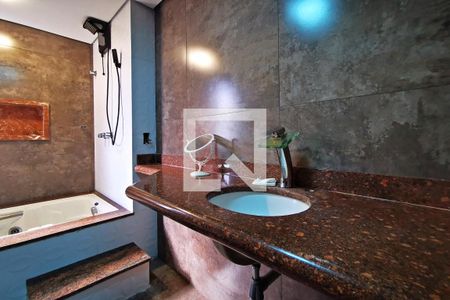 Apartamento à venda com 300m², 4 quartos e 2 vagasBanheiro