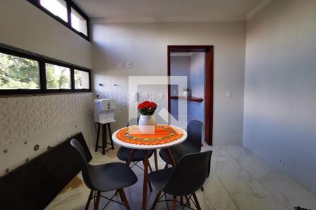 Apartamento à venda com 300m², 4 quartos e 2 vagasCozinha