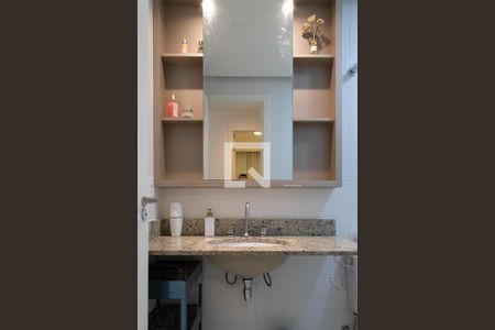Apartamento para alugar com 62m², 2 quartos e 2 vagas Apartamento para alugar com 62m², 2 quartos e 2 vagasBanheiro social