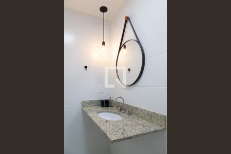 Apartamento para alugar com 62m², 2 quartos e 2 vagas Apartamento para alugar com 62m², 2 quartos e 2 vagasBanheiro da suíte