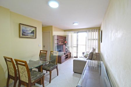 Sala de apartamento para alugar com 2 quartos, 78m² em Jacarepaguá, Rio de Janeiro