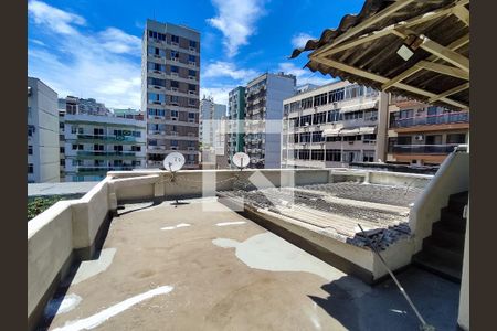 Apartamento à venda com 76m², 3 quartos e sem vagaÁrea comum - Salão de festas