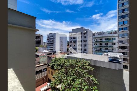 Apartamento à venda com 76m², 3 quartos e sem vagaVista