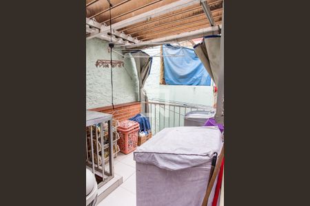 Casa à venda com 145m², 4 quartos e 1 vagaÁrea de serviço 2