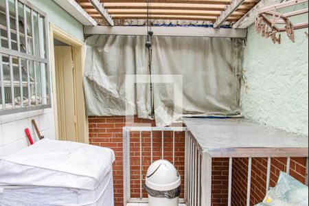 Casa à venda com 145m², 4 quartos e 1 vagaÁrea de serviço 2