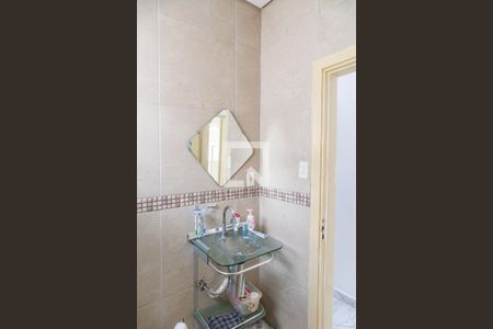 Casa à venda com 145m², 4 quartos e 1 vagaBanheiro 2