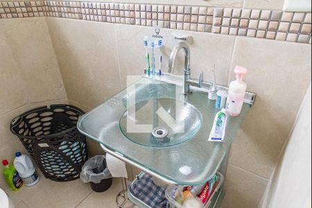 Casa à venda com 145m², 4 quartos e 1 vagaBanheiro 2