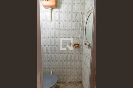 Casa à venda com 145m², 4 quartos e 1 vagaBanheiro de serviço