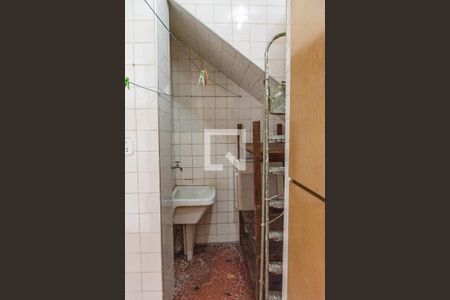 Casa à venda com 145m², 4 quartos e 1 vagaÁrea de serviço