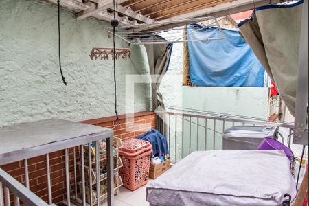 Casa à venda com 145m², 4 quartos e 1 vagaÁrea de serviço 2