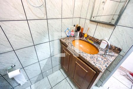 Casa de condomínio à venda com 302m², 5 quartos e sem vaga Casa de condomínio à venda com 302m², 5 quartos e sem vagaPia