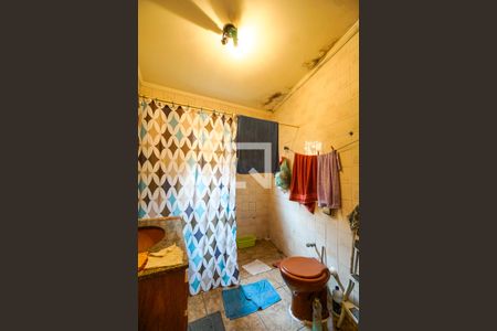 Casa de condomínio à venda com 302m², 5 quartos e sem vaga Casa de condomínio à venda com 302m², 5 quartos e sem vagaBanheiro social