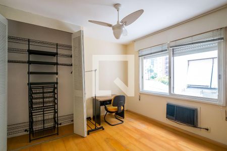 Sala/Quarto de kitnet/studio para alugar com 1 quarto, 33m² em Menino Deus, Porto Alegre