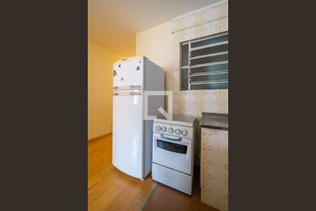 Cozinha de kitnet/studio para alugar com 1 quarto, 33m² em Menino Deus, Porto Alegre