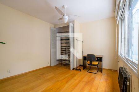 Sala/Quarto de kitnet/studio para alugar com 1 quarto, 33m² em Menino Deus, Porto Alegre