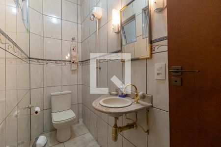 Casa à venda com 320m², 4 quartos e 3 vagasBanheiro 1