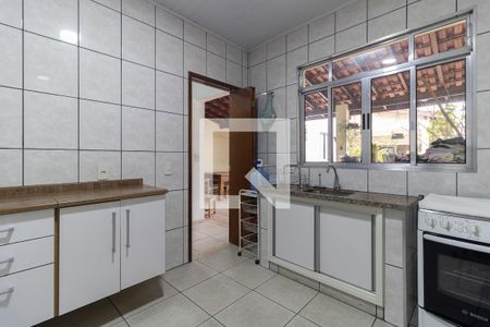 Casa à venda com 320m², 4 quartos e 3 vagasCozinha da Edicúla 