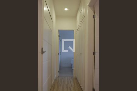 Apartamento à venda com 150m², 4 quartos e 2 vagasCorredor armário