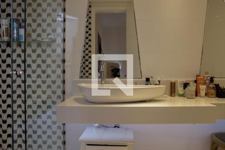 Apartamento à venda com 150m², 4 quartos e 2 vagasBanheiro da Suíte 1