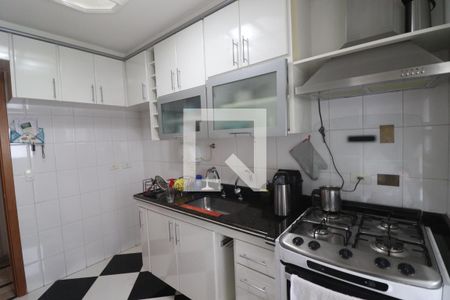 Apartamento à venda com 90m², 4 quartos e 2 vagasCozinha 