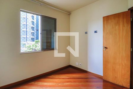 Quarto de apartamento à venda com 1 quarto, 44m² em Santa Efigênia, Belo Horizonte