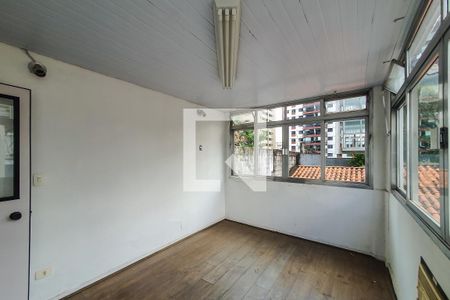 Casa para alugar com 190m², 3 quartos e 3 vagas Casa para alugar com 190m², 3 quartos e 3 vagasQuarto 5