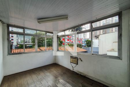 Casa para alugar com 190m², 3 quartos e 3 vagas Casa para alugar com 190m², 3 quartos e 3 vagasQuarto 5