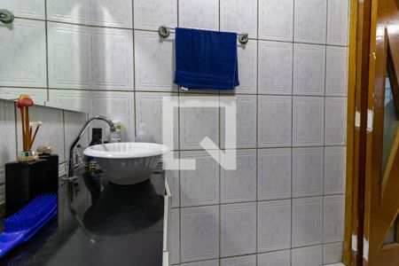 Casa à venda com 180m², 5 quartos e sem vagaBanheiro - Casa 01