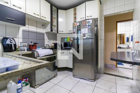 Casa à venda com 180m², 5 quartos e sem vagaCozinha - Casa 01