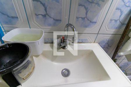 Casa à venda com 180m², 5 quartos e sem vagaBanheiro - Casa 03