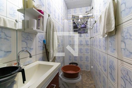 Casa à venda com 180m², 5 quartos e sem vagaBanheiro - Casa 03