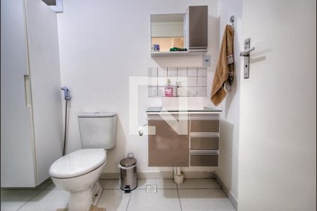 Apartamento à venda com 45m², 2 quartos e 1 vaga Apartamento à venda com 45m², 2 quartos e 1 vagaBanheiro