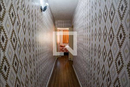 Casa à venda com 130m², 2 quartos e 2 vagasCorredor