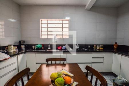 Casa à venda com 130m², 2 quartos e 2 vagasCozinha