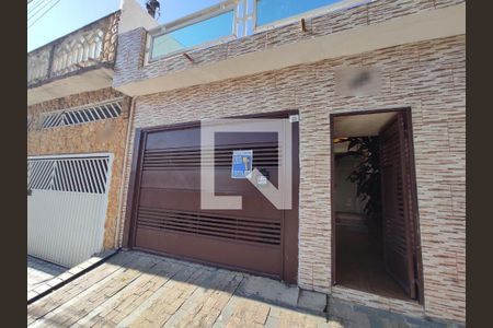 Casa à venda com 130m², 2 quartos e 2 vagas Casa à venda com 130m², 2 quartos e 2 vagasFachada