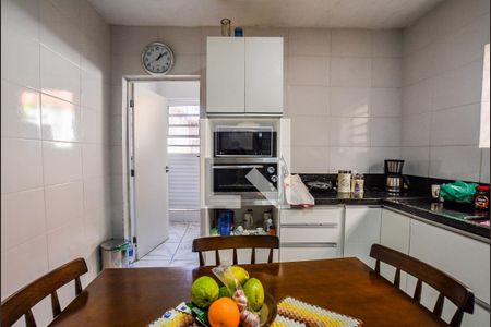 Casa à venda com 130m², 2 quartos e 2 vagasCozinha