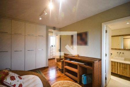 Apartamento para alugar com 220m², 5 quartos e 4 vagasSuíte 2