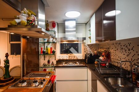 Apartamento para alugar com 220m², 5 quartos e 4 vagasCozinha