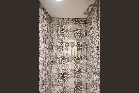 Apartamento para alugar com 220m², 5 quartos e 4 vagasBanheiro suíte 1