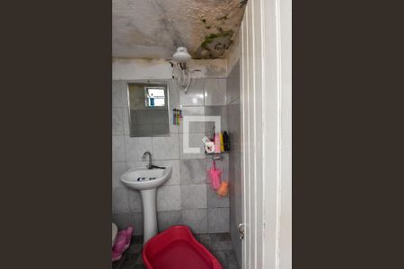 Casa para alugar com 50m², 1 quarto e 1 vaga Casa para alugar com 50m², 1 quarto e 1 vagaBanheiro