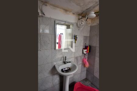 Casa para alugar com 50m², 1 quarto e 1 vaga Casa para alugar com 50m², 1 quarto e 1 vagaBanheiro