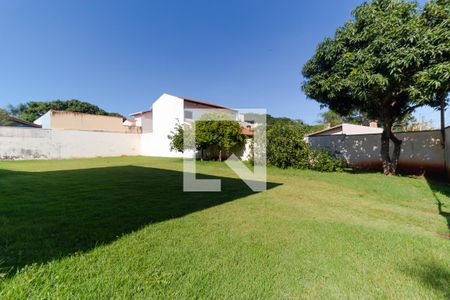 Casa para alugar com 464m², 6 quartos e 2 vagas Casa para alugar com 464m², 6 quartos e 2 vagasQuintal