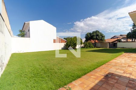 Casa para alugar com 464m², 6 quartos e 2 vagas Casa para alugar com 464m², 6 quartos e 2 vagasQuintal