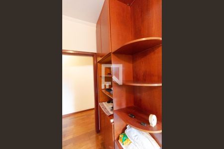 Casa para alugar com 464m², 6 quartos e 2 vagas Casa para alugar com 464m², 6 quartos e 2 vagasQuarto 02