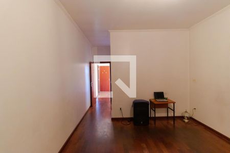 Casa para alugar com 464m², 6 quartos e 2 vagas Casa para alugar com 464m², 6 quartos e 2 vagasSuíte 01