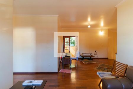 Casa para alugar com 464m², 6 quartos e 2 vagas Casa para alugar com 464m², 6 quartos e 2 vagasHall íntimo