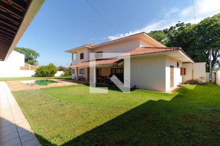 Casa para alugar com 464m², 6 quartos e 2 vagas Casa para alugar com 464m², 6 quartos e 2 vagasQuintal