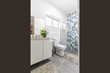 Casa à venda com 280m², 4 quartos e 5 vagasBanheiro da Suíte 4