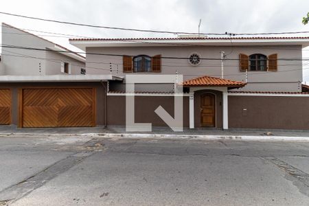 Casa à venda com 280m², 4 quartos e 5 vagasFachada 