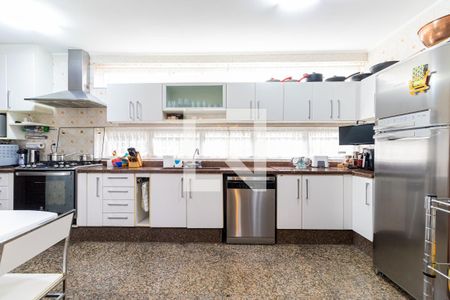 Casa à venda com 280m², 4 quartos e 5 vagasCozinha